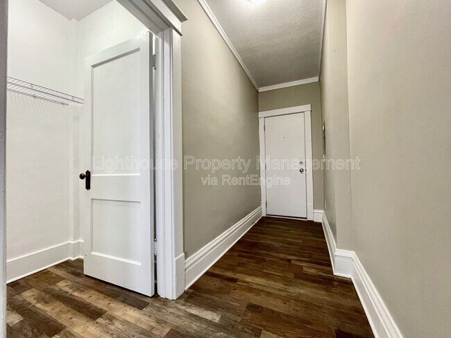 Foto del edificio - 1145 3rd St
