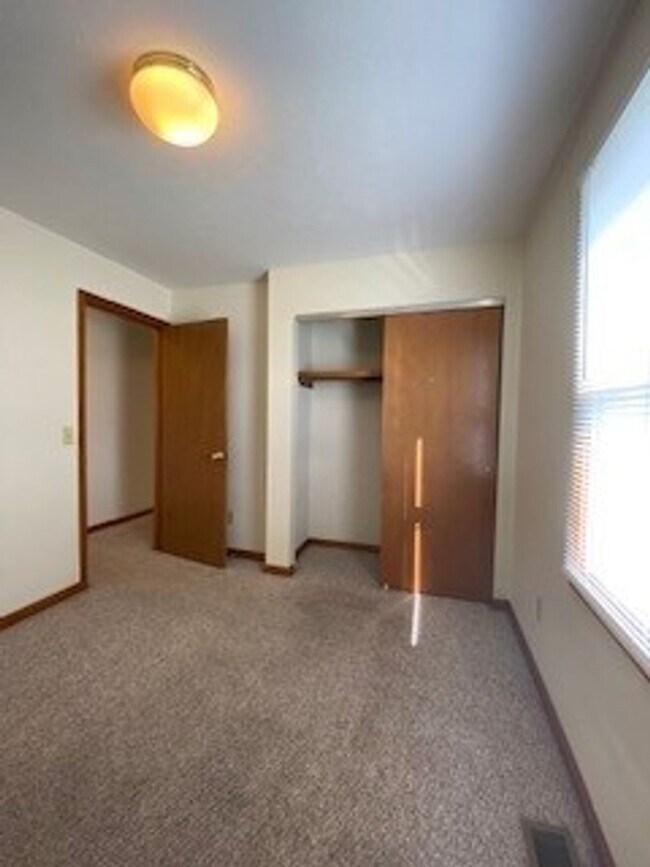 Foto del edificio - 212 Stonewall Ct