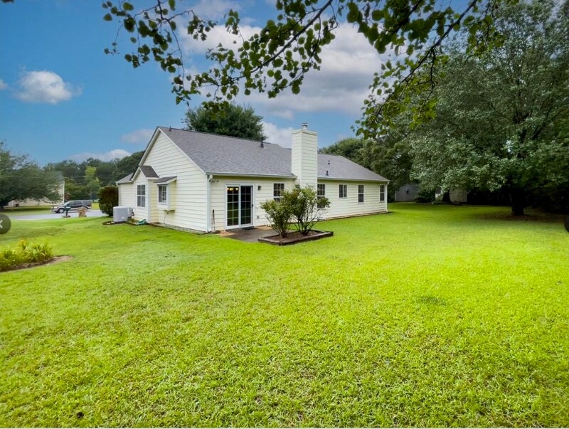 Foto del edificio - 602 Braddock Ct