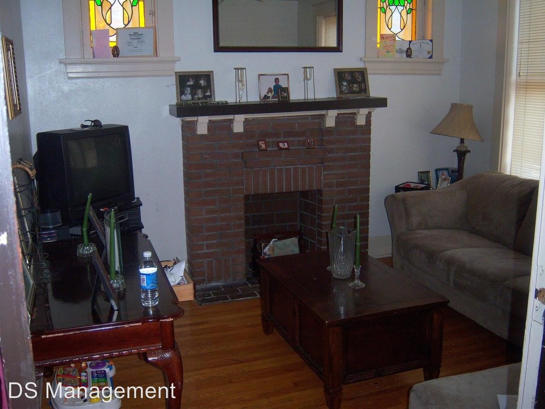 Building Photo - 2 br, 1 bath Apartment - 4301 38th Street