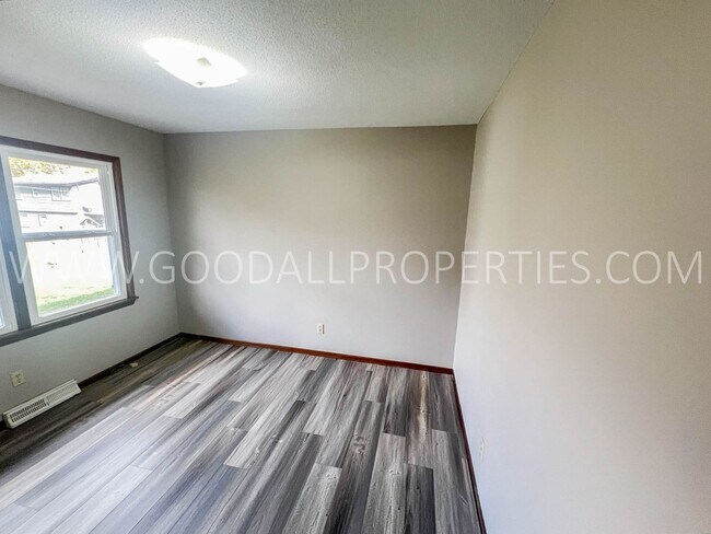 Foto del edificio - Cozy 2 bedroom duplex in Ankeny