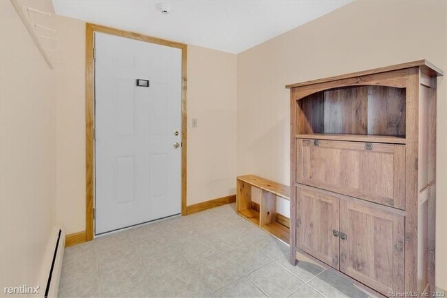 Foto del edificio - 1 br, 1 bath Condo - 23 I Amato Drive I