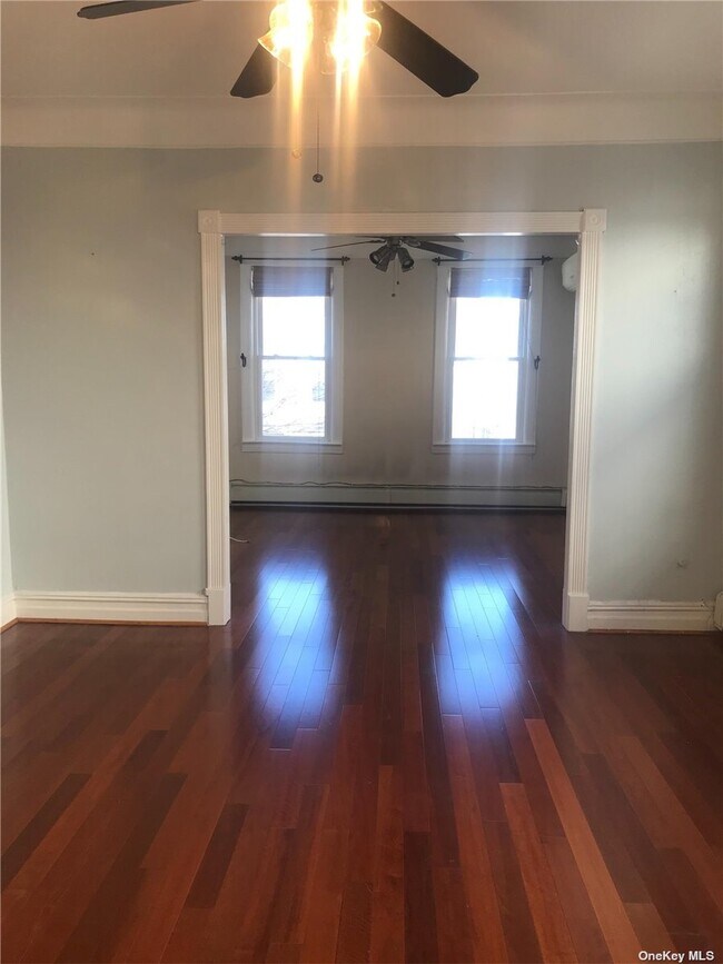 Building Photo - 71-05-7169 69th Pl