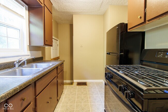 Foto del edificio - 3421 N Olney St