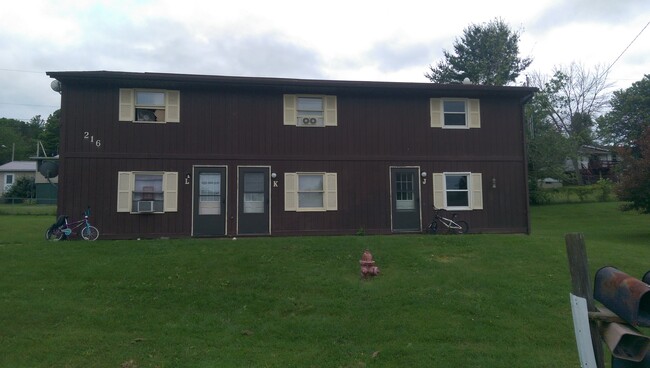 Building Photo - 216 Patricia Dr