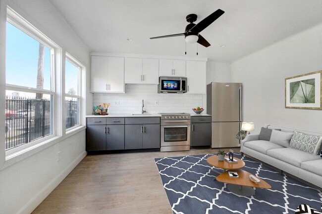 Photo - 163 S Burlington Ave Apartment