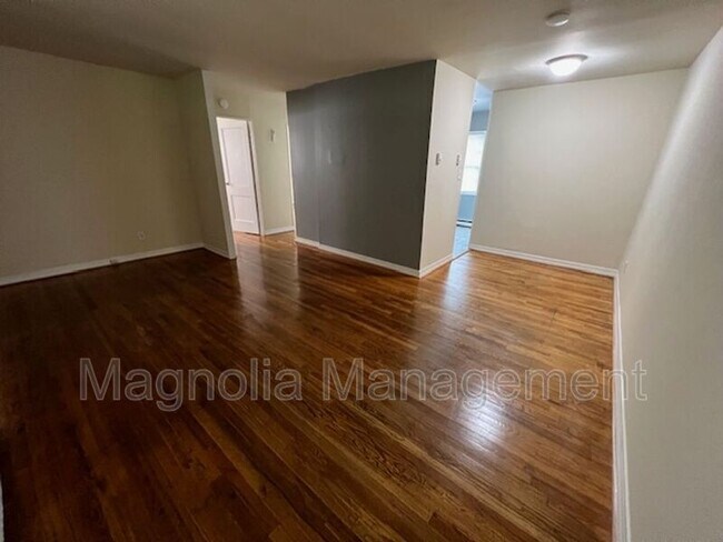 Foto del edificio - 1214 Parham St