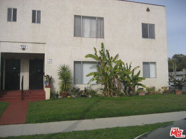 Foto del edificio - 105 W 106th St