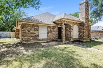 Building Photo - 808 Quail Brook Dr