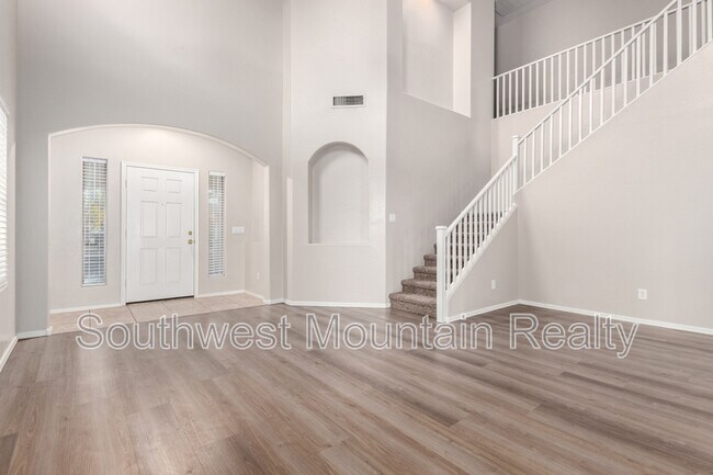 Foto del edificio - 45354 W Rhea Rd