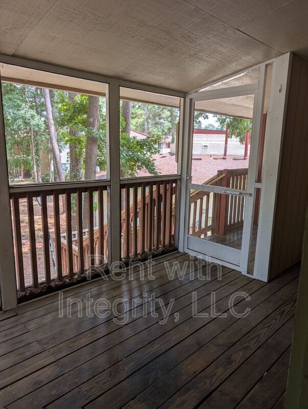 Building Photo - 317 Mabry St