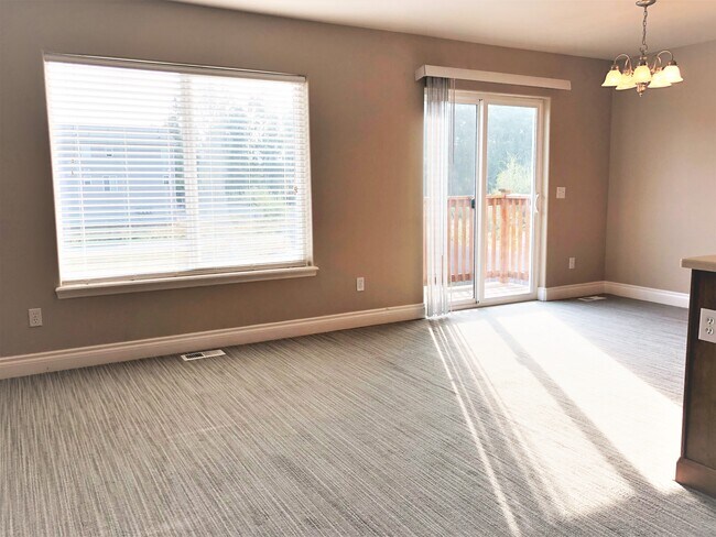 Living Area - 256 E 56th Ave