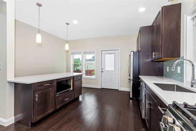 Foto del edificio - 77 Winchester St