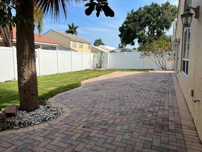 Foto del edificio - 1073 Siena Oaks Cir E