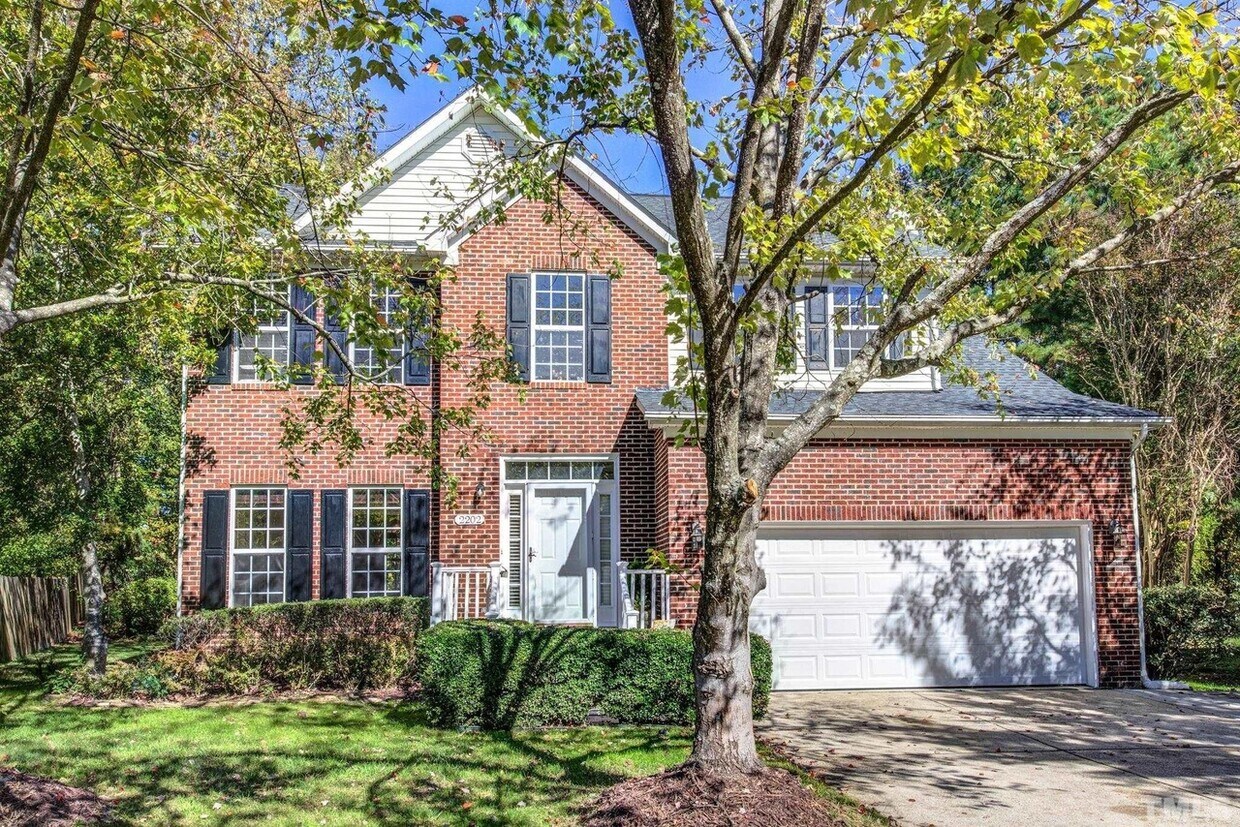 Primary Photo - 2202 Wild Apple Ct