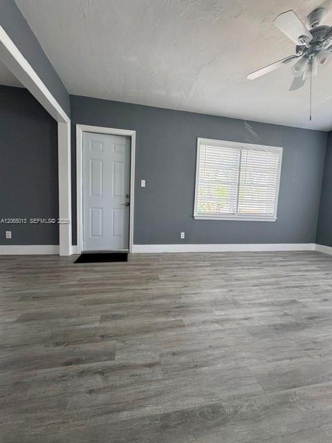 Foto del edificio - 820 SE 12th St