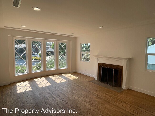 Foto del edificio - 3 br, 2 bath House - 4917 Briggs Ave