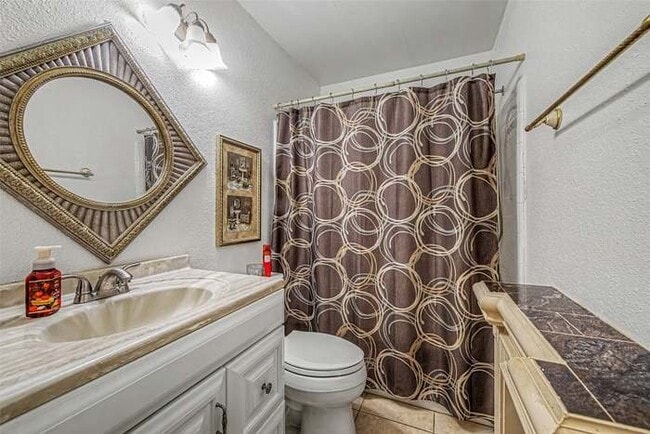 Photo - 3022 Old Fort Rd (Sugar Land, TX) House
