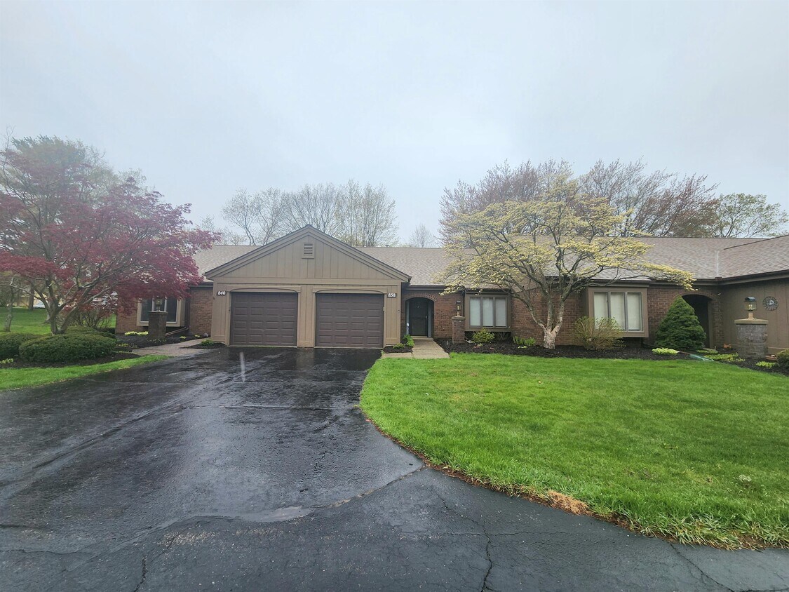 Foto principal - 838 York Ave