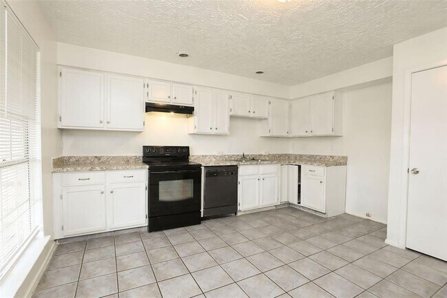 Foto del edificio - 3215 Silverside Dr