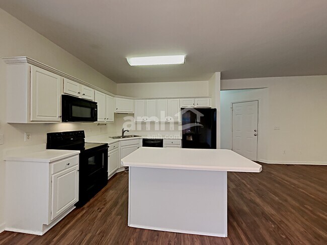 Foto del edificio - 1513 Cardinal Ln