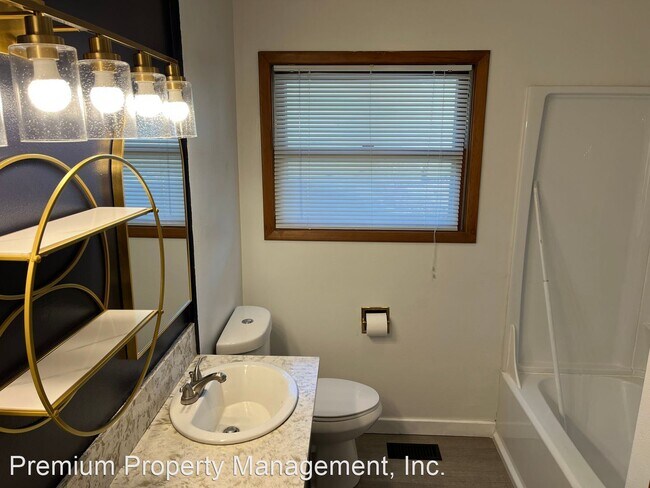 Building Photo - 3 br, 2 bath House - 3744 Felton St S