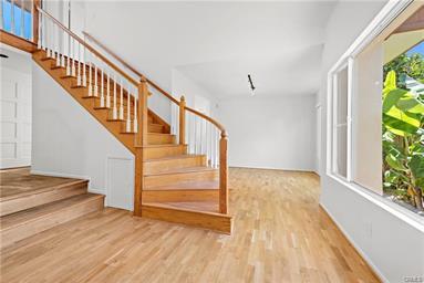Foto del edificio - 1587 Catalina St