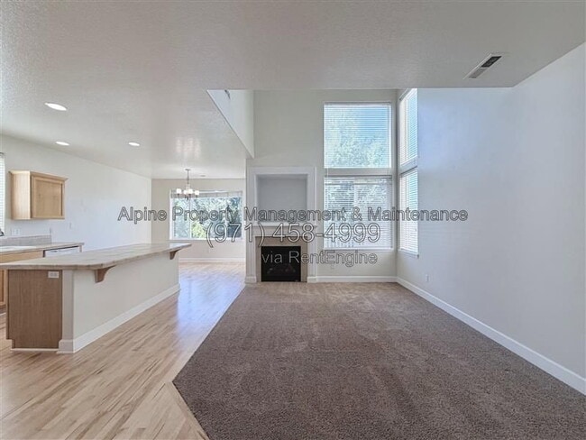 Building Photo - 13592 SW Mapleview Ln