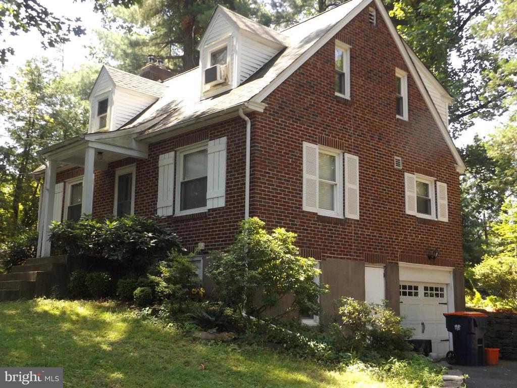 Primary Photo - 2584 Bristol Rd