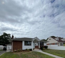 Building Photo - 476 Whittier Ave