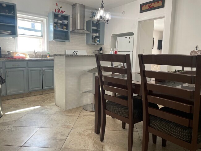 Dining are - 260 Sand Ln