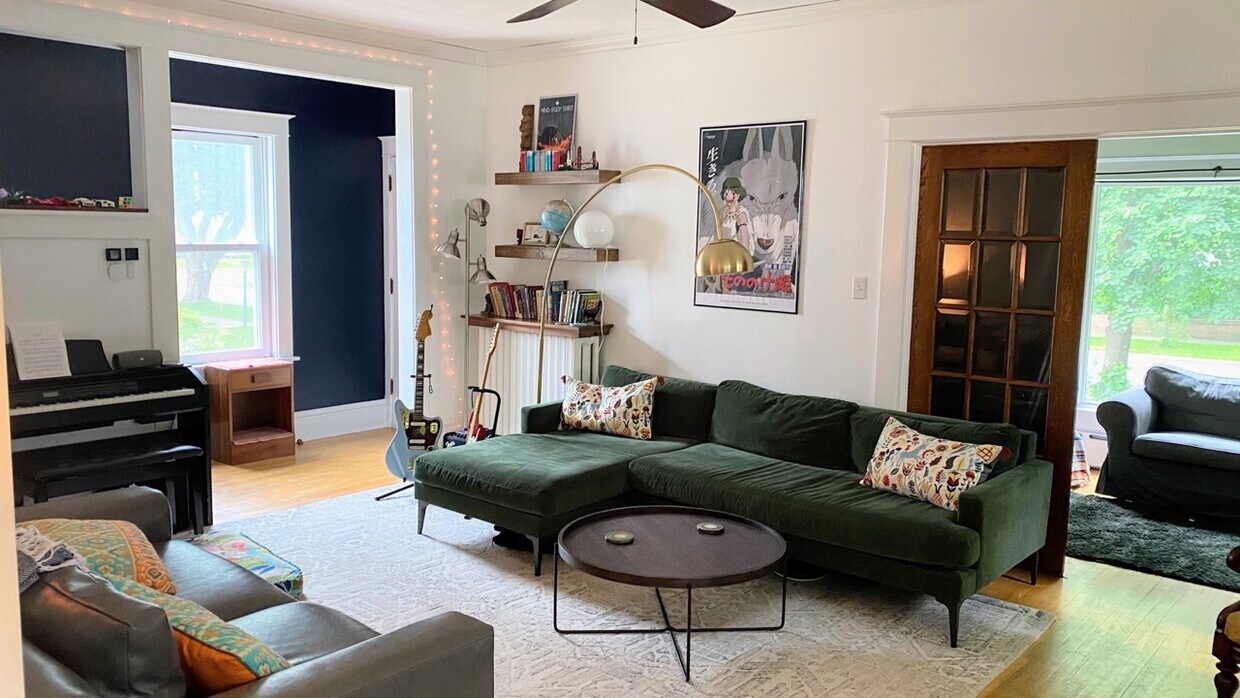 Foto principal - 1412 Rust St