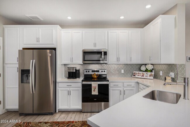 Foto del edificio - 2511 W Queen Creek Rd