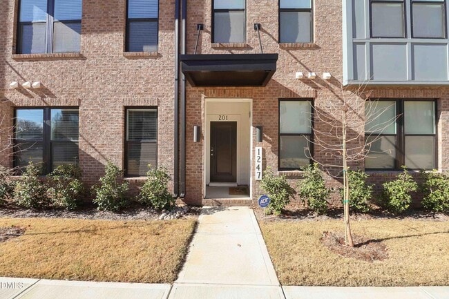 Building Photo - 1247 Shaw View Aly