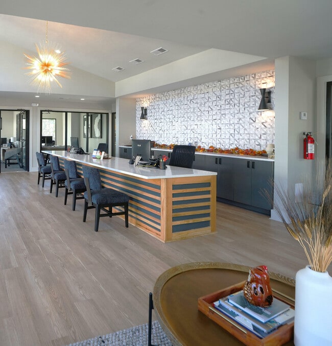 Foto del edificio - Cadence at Bluff Park