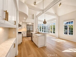 Building Photo - 2545 Bungalow Pl