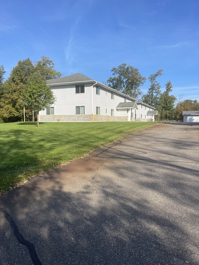 Building Photo - 10514 Gull Point Rd