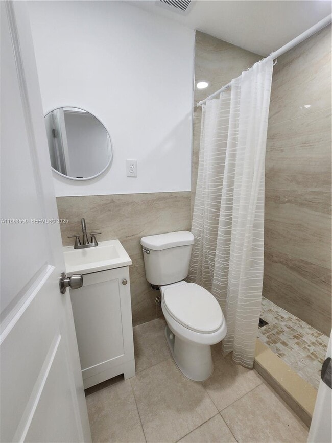 Foto del edificio - 645 NW 7th Ave