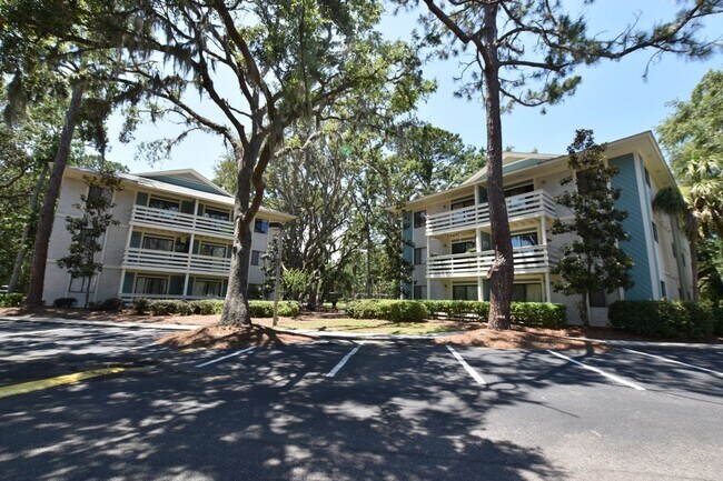 Building Photo - 45 Folly Field Rd