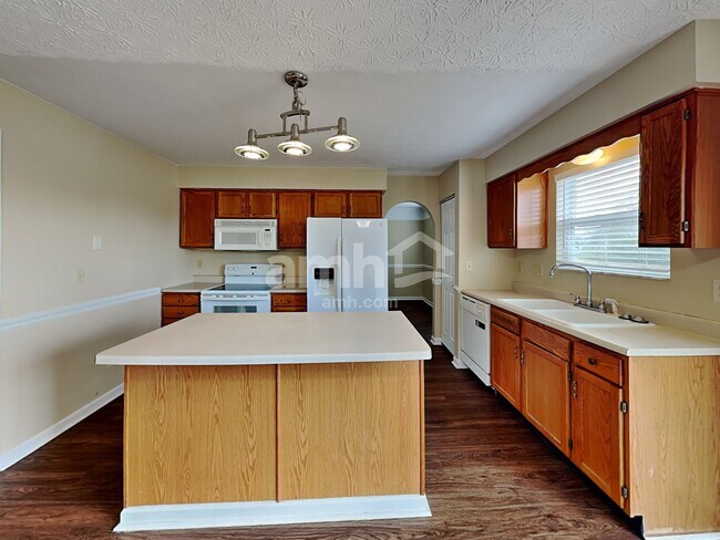 Building Photo - 4571 Bridgehill Dr