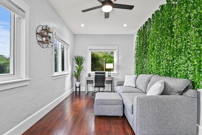 Foto del edificio - 424 Malverne Rd