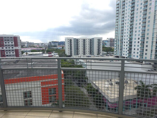 Foto del edificio - 350 NE 24th St