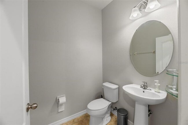 Building Photo - 6041 Town Center Blvd