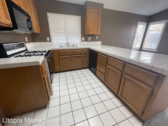 Building Photo - 3 br, 2 bath House - 6423 Shasta Creek Way