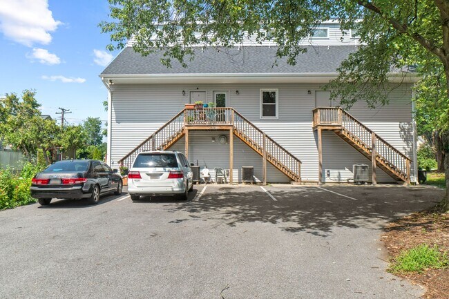Building Photo - 905-907 Bay Ridge Avenue