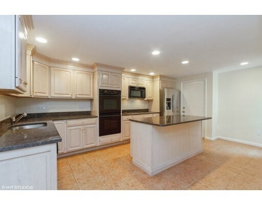 Foto del edificio - 25 Larason Farm Rd