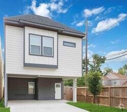 Building Photo - 8804 Knox St