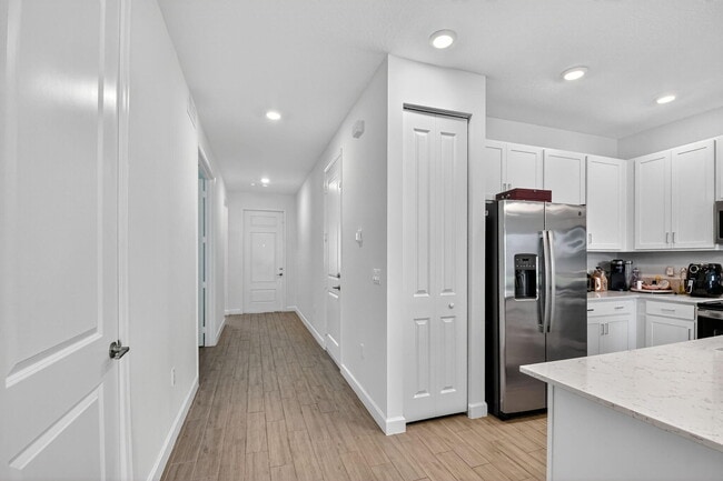 Building Photo - 14468 Three Ponds Trail