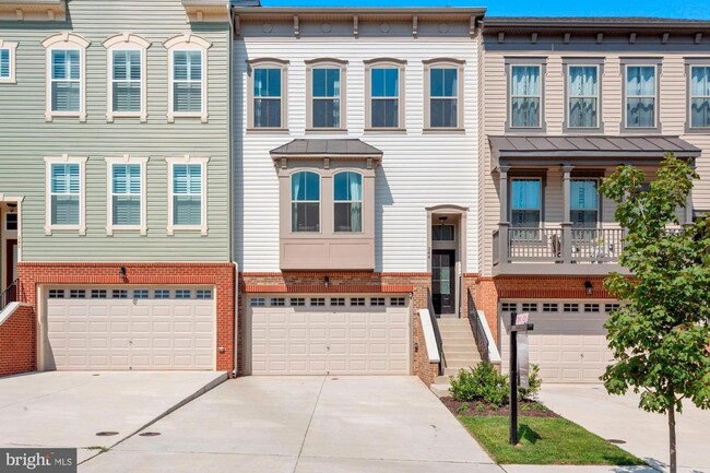 Photo - 944 Basswood Drive Townhome