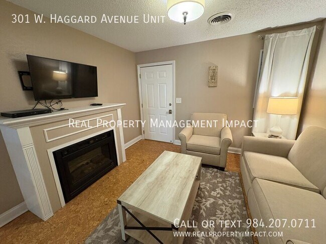 Foto del edificio - 301 W Haggard Ave